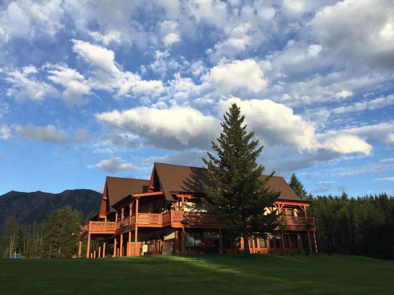 Great Northern Resort West Glacier Exterior photo
